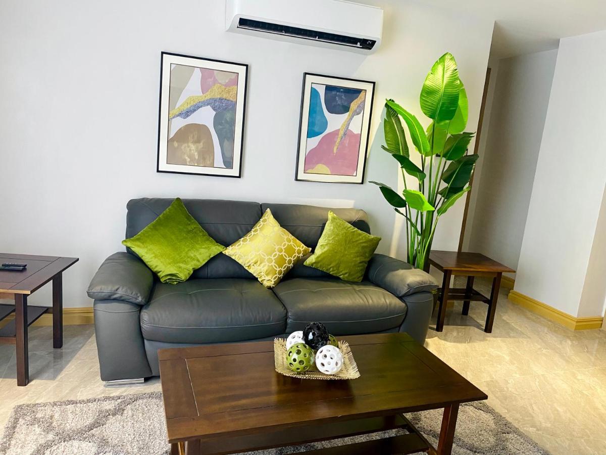 Walking Street Condo Beautiful 1 King Bedroom Angeles Kültér fotó
